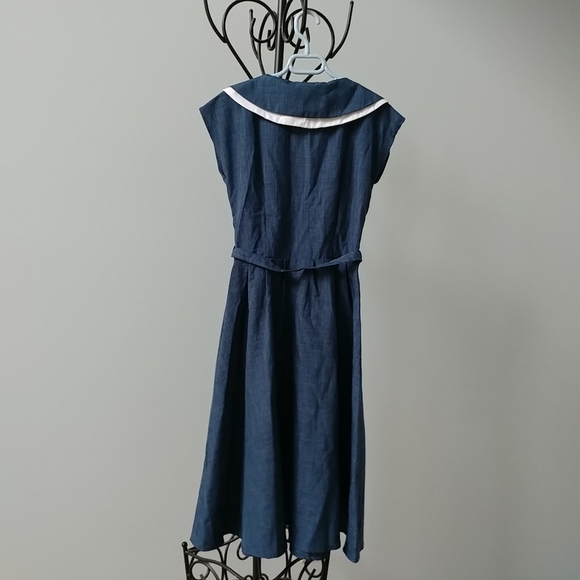 Rock Steady retro pinup 50s style button-up chambray dress with collar - Picture 2 of 3